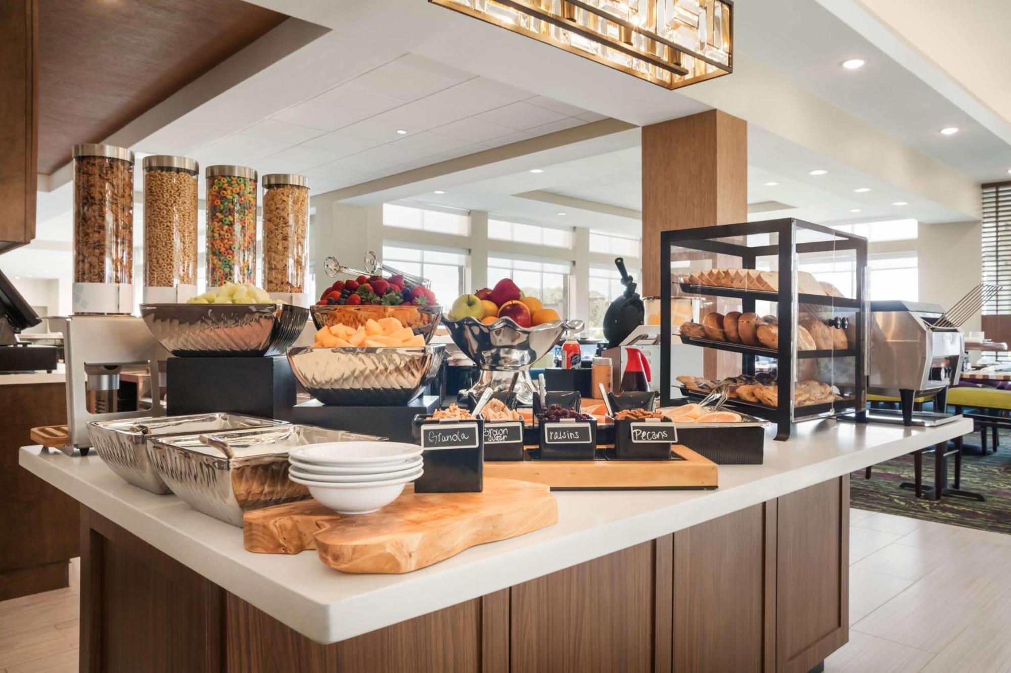 Hilton Garden Inn Houston-Baytown Exterior foto